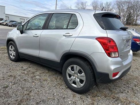 Used 2017 Chevrolet Trax LS image 4