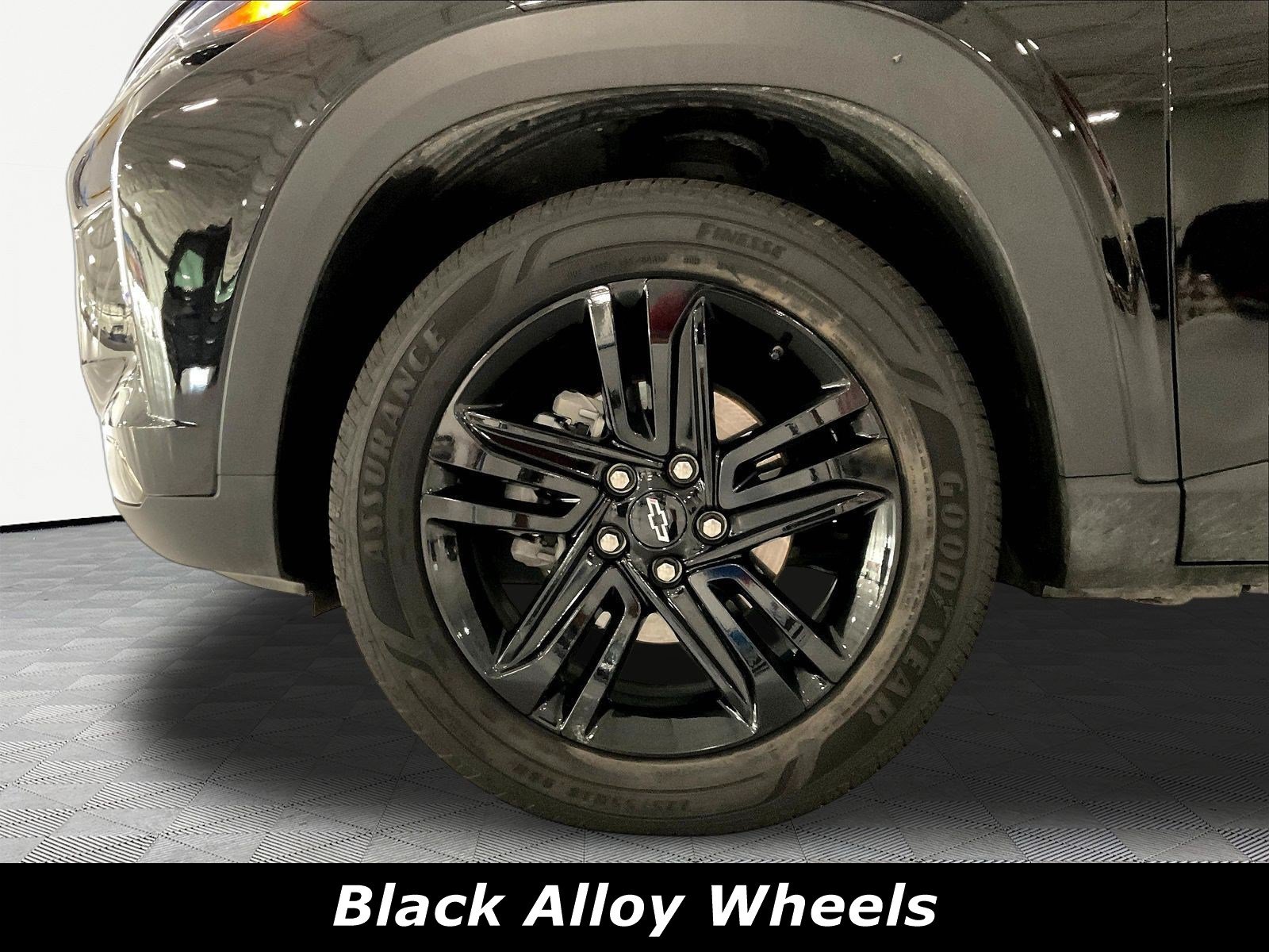 Used 2026 Chevrolet Trax ACTIV w/ Driver Confidence Package FWD image 33