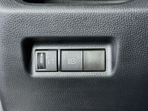 Certified 2023 Toyota RAV4 LE AWD/4WD image 10