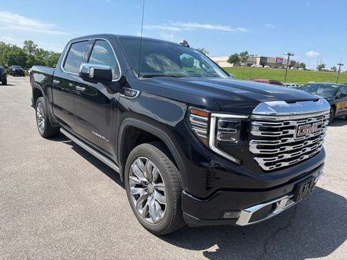 Used 2025 GMC Sierra 1500 Denali w/ Denali Reserve Package AWD/4WD image 10