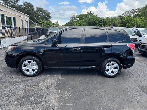 Used 2017 Subaru Forester 2.5i AWD/4WD image 5