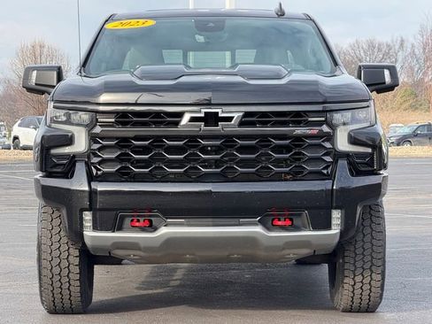 Used 2023 Chevrolet Silverado 1500 ZR2 w/ Technology Package image 9