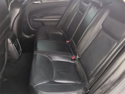 Used 2019 Chrysler 300 Touring image 20