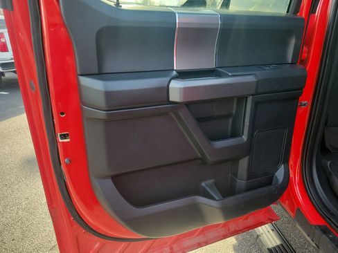 Used 2016 Ford F150 XLT w/ Equipment Group 302A Luxury image 15