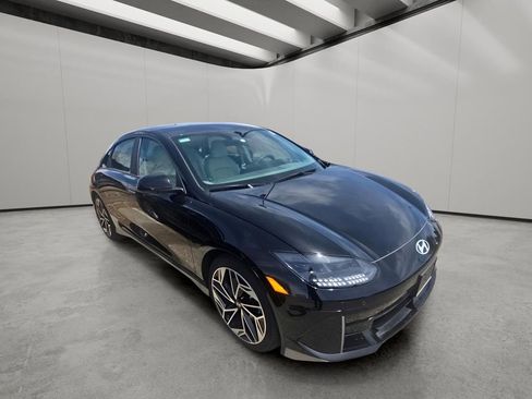 Used 2024 Hyundai Ioniq 6 SEL image 11