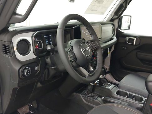 New 2026 Jeep Gladiator Willys image 17