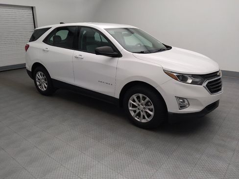 Used 2018 Chevrolet Equinox LS FWD image 11