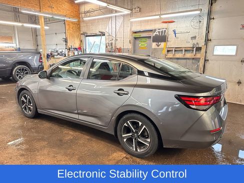 Used 2024 Nissan Sentra SV FWD image 5