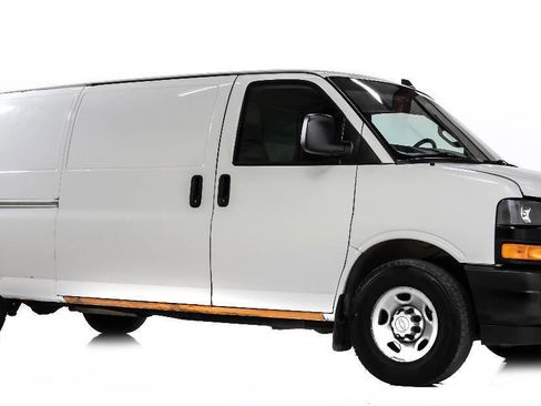 Used 2018 Chevrolet Express 3500 Extended w/ Driver Convenience Package RWD image 1