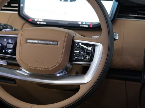 Used 2026 Land Rover Range Rover Long Wheelbase SE AWD/4WD image 61