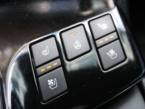 Used 2024 Kia Sportage SX FWD image 42