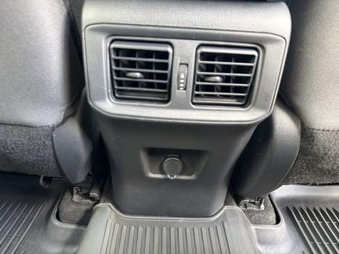 Used 2023 Toyota RAV4 LE FWD image 20