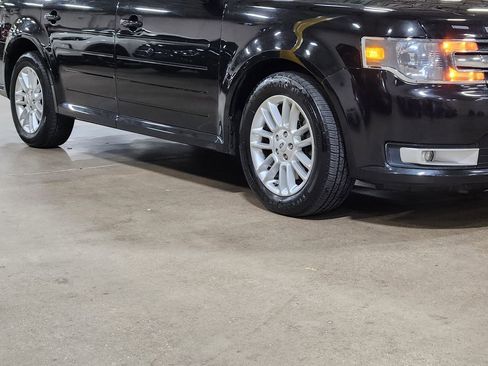 Used 2013 Ford Flex SEL image 16