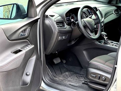 Used 2024 Chevrolet Equinox RS image 11