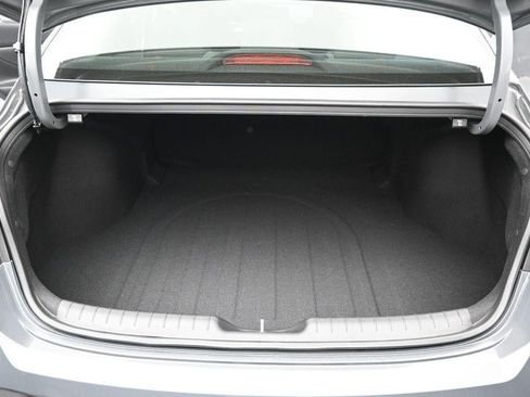 New 2026 Hyundai Elantra SE FWD image 16