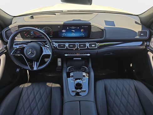 Used 2026 Mercedes-Benz Maybach GLS 600 4MATIC image 10