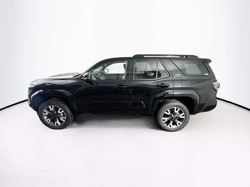Used 2025 Toyota 4Runner TRD Off-Road image 4