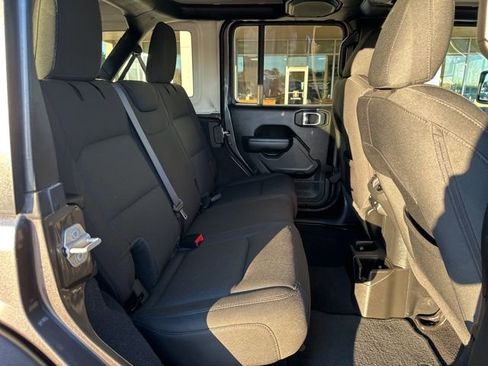 Certified 2021 Jeep Wrangler Unlimited Sport S image 36