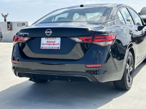 Used 2025 Nissan Sentra SV FWD image 4