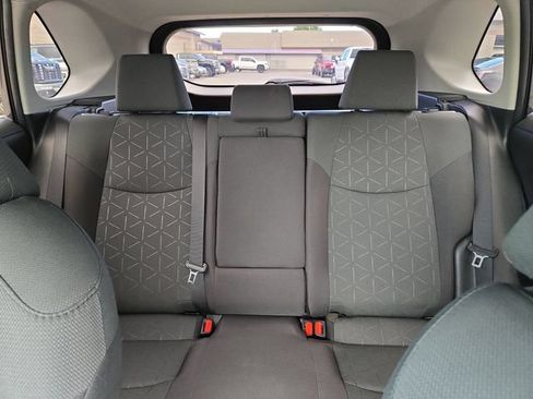 Used 2024 Toyota RAV4 XLE AWD/4WD image 27