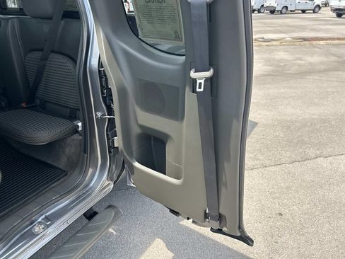 Used 2017 Nissan Frontier SV w/ SV Value Truck Package RWD image 25