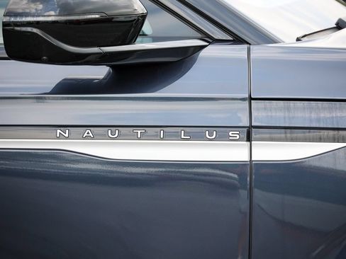 Used 2024 Lincoln Nautilus Reserve w/ Equipment Group 202A AWD/4WD image 36