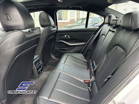 Used 2024 BMW 330i xDrive Sedan w/ Convenience Package image 12