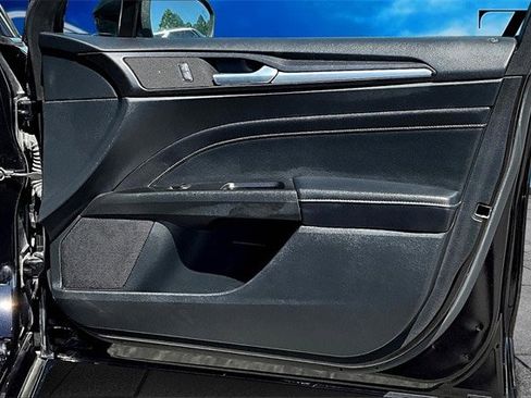 Certified 2019 Ford Fusion Titanium image 23