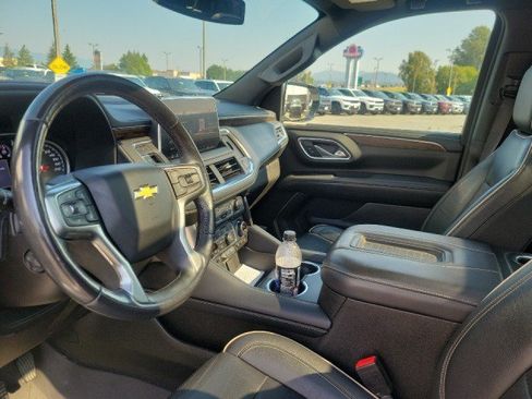 Used 2021 Chevrolet Suburban Premier AWD/4WD image 9