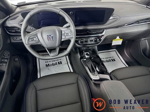 Used 2025 Buick Envista Sport Touring w/ Convenience I Package FWD image 28