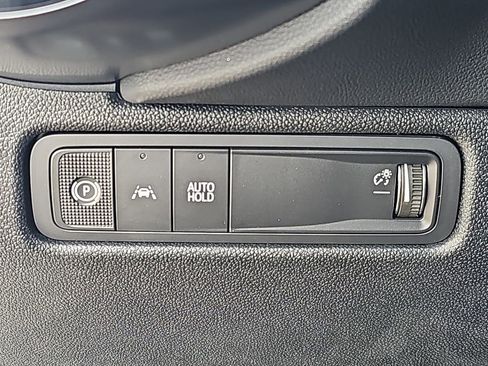 New 2026 Chevrolet Equinox EV LT image 26