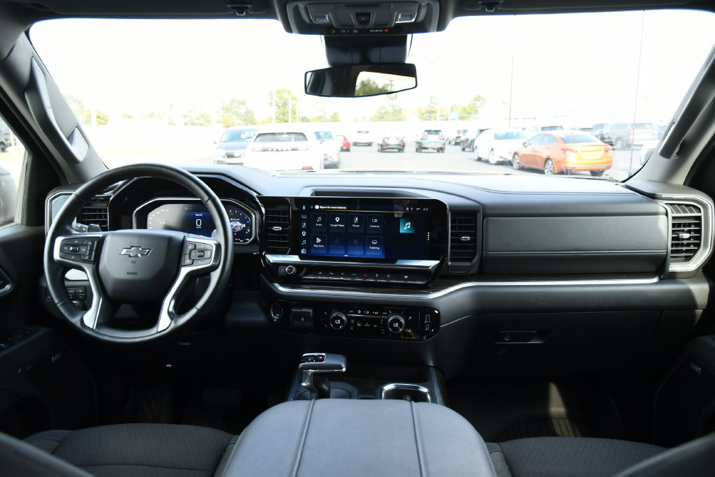 Used 2026 Chevrolet Silverado 1500 RST w/ Safety Package AWD/4WD image 23