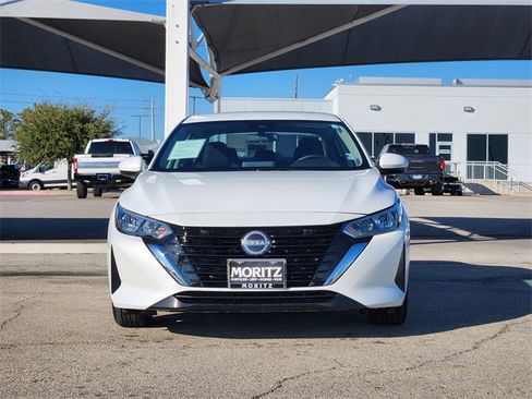 Used 2024 Nissan Sentra SV image 2