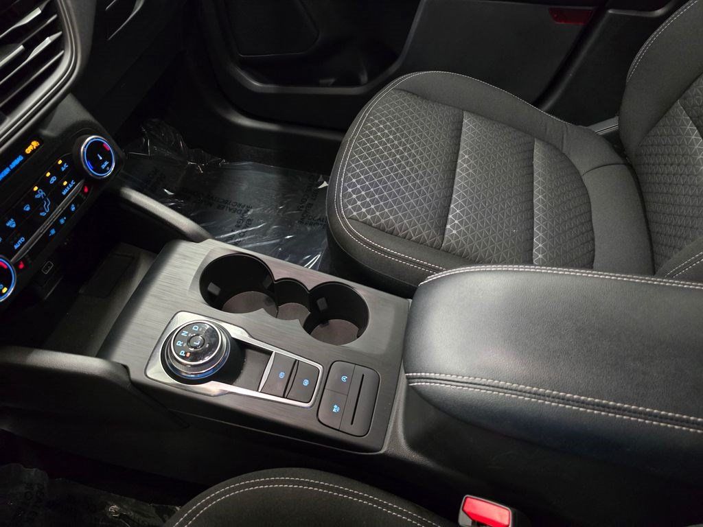 Used 2024 Ford Escape Active AWD/4WD image 22