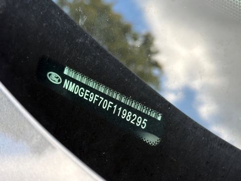 Used 2015 Ford Transit Connect XLT image 3