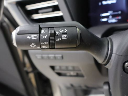 Used 2025 Lexus GX 550 AWD/4WD image 35