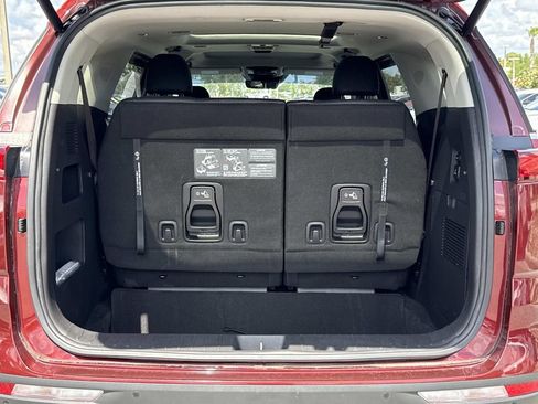 Used 2024 Kia Carnival SX Prestige FWD image 12