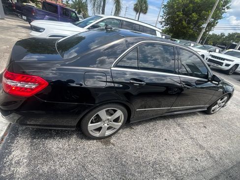 Used 2011 Mercedes-Benz E 350 Sedan image 22