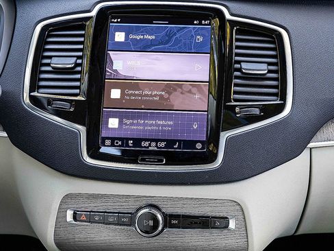 Used 2024 Volvo XC90 B5 Plus image 12