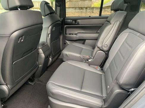 New 2026 Hyundai Santa Fe Calligraphy AWD/4WD image 17