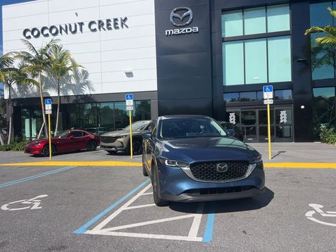 Used 2023 MAZDA CX-5 AWD 2.5 S w/ Premium Plus Pkg image 3