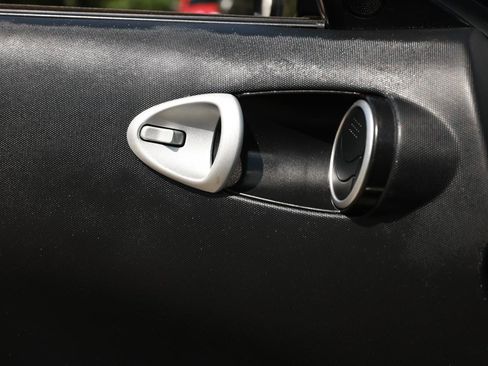 Used 2003 Nissan 350Z Touring image 33