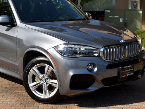 Used 2018 BMW X5 xDrive50i w/ M Sport Package image 4