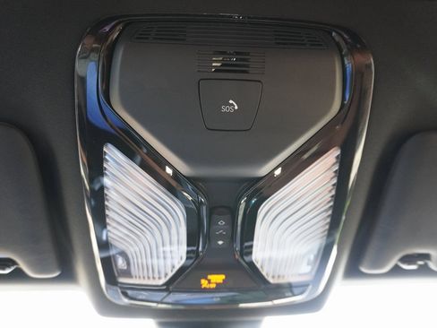 Used 2024 BMW 230i Coupe w/ Premium Package image 16