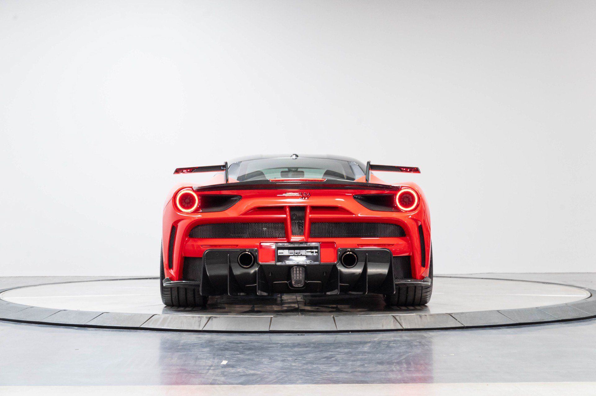 Used 2016 Ferrari 488 GTB RWD image 62