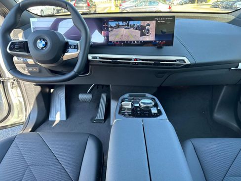 New 2026 BMW iX xDrive45 w/ Premium Package AWD/4WD image 15