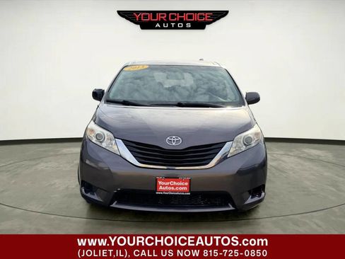 Used 2013 Toyota Sienna LE image 10