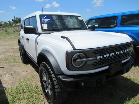 Used 2025 Ford Bronco Badlands AWD/4WD image 1