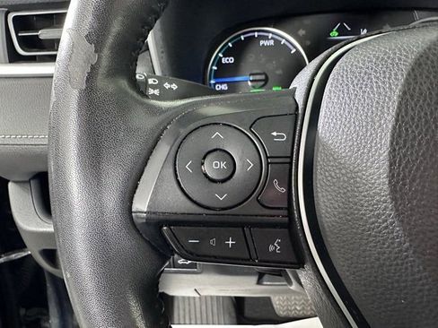 Certified 2022 Toyota RAV4 XLE image 25