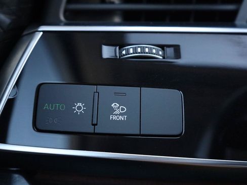 Used 2021 Audi Q7 3.0T Premium Plus AWD/4WD image 39